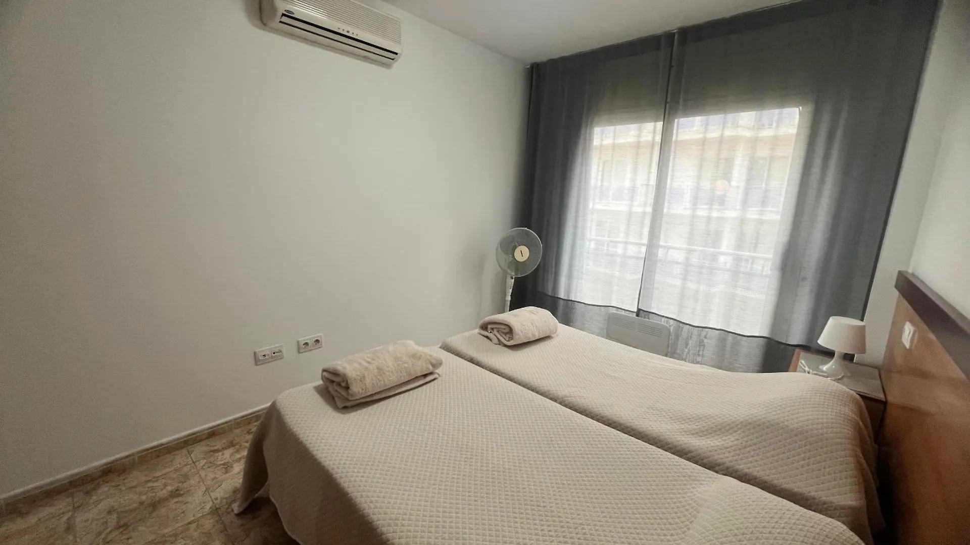 Apartamento Carbonell- Buena Zona Y Cerca De Todo Lloret de Mar