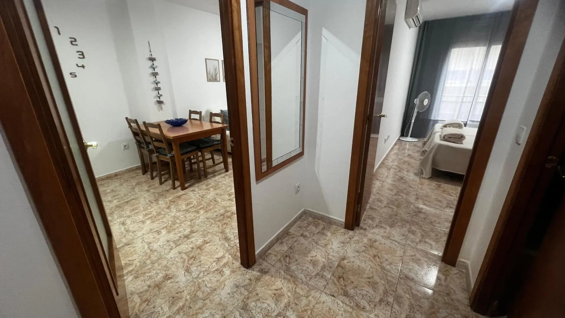 Apartamento Carbonell- Buena Zona Y Cerca De Todo Lloret de Mar España
