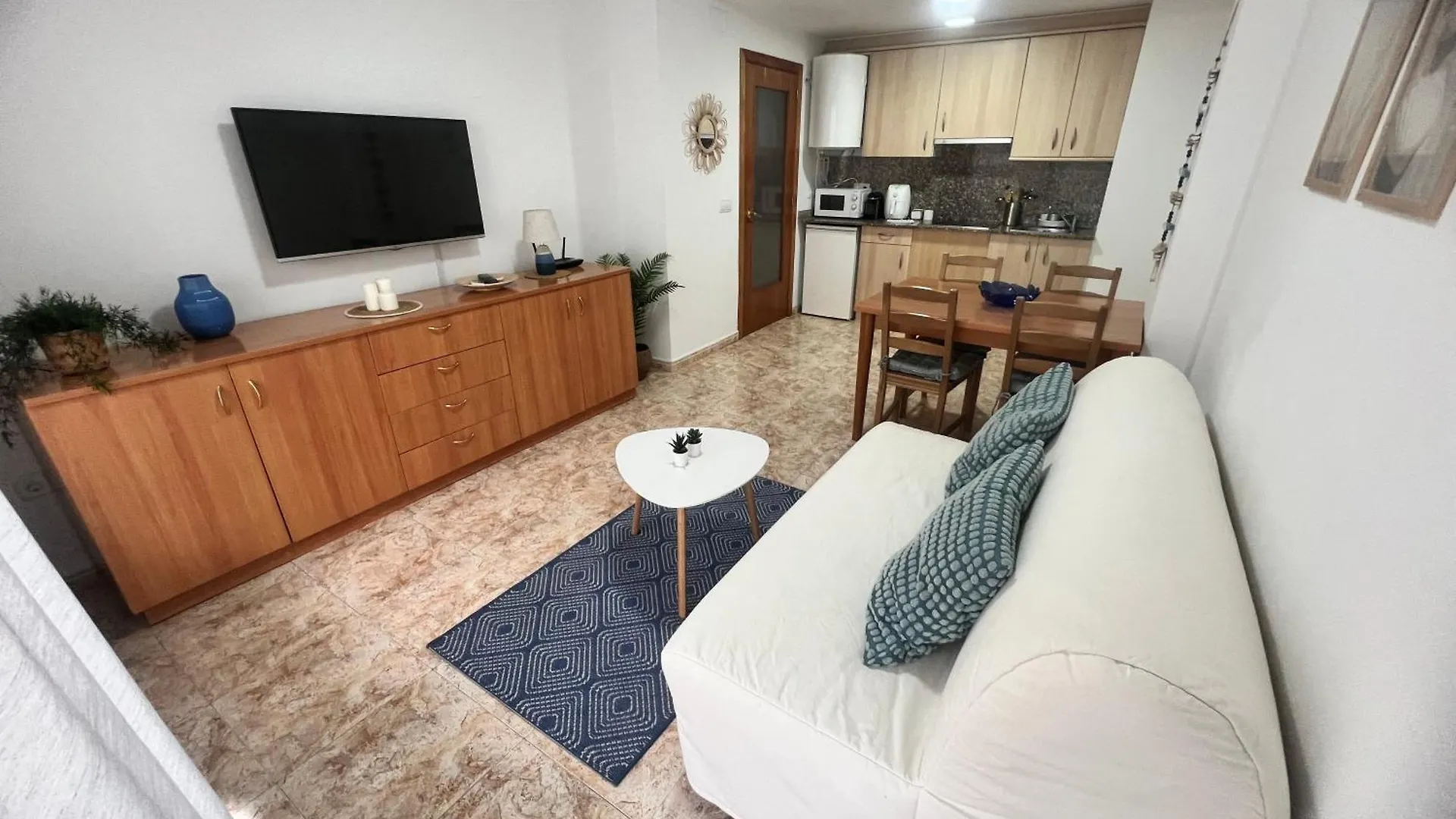 Apartamento Carbonell- Buena Zona Y Cerca De Todo Lloret de Mar